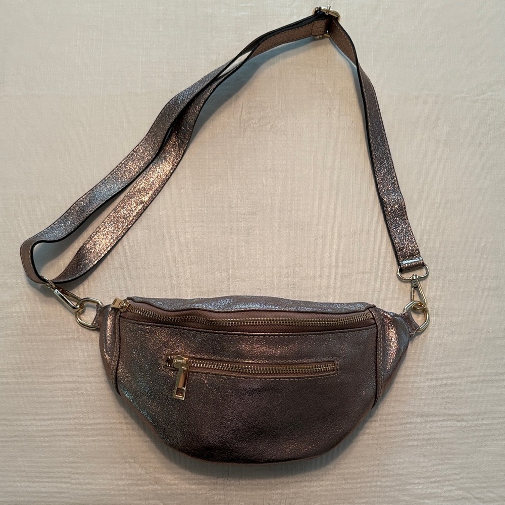 Gold Metallic Italian Leather Zippered Pockets Crossbody Belt Bag
